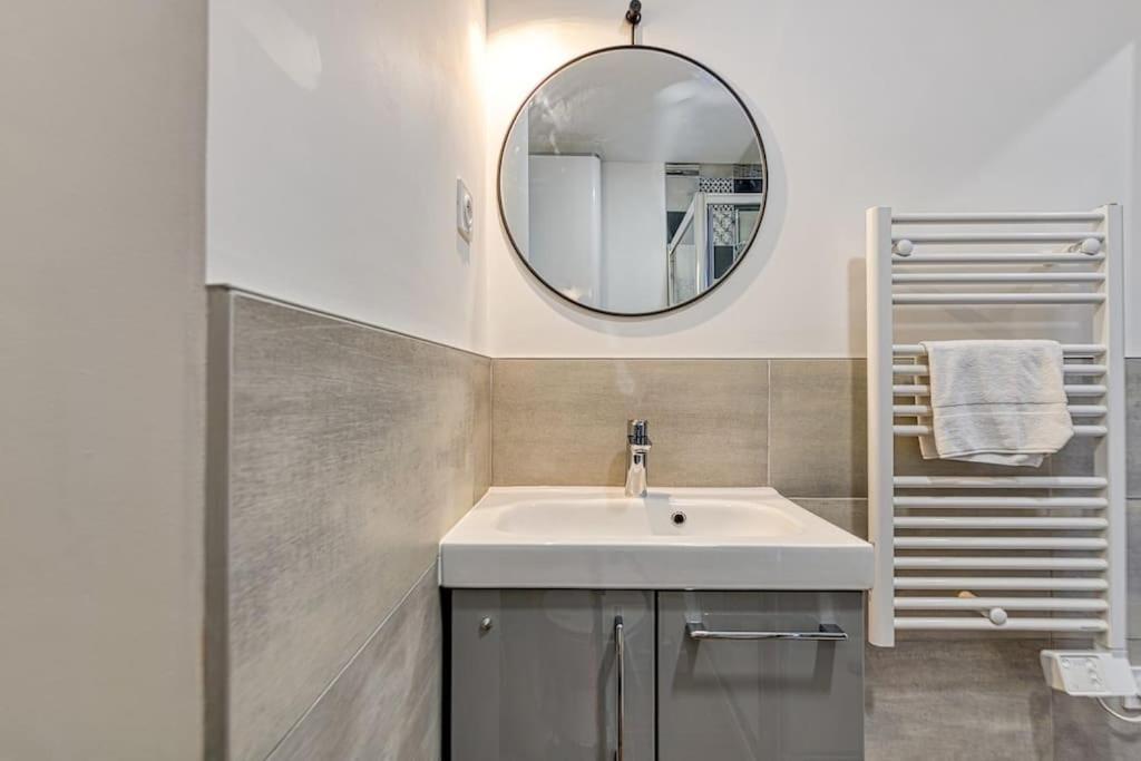 Apartment 10min Gare Grenoble, Vrai Lit Double, Calme
